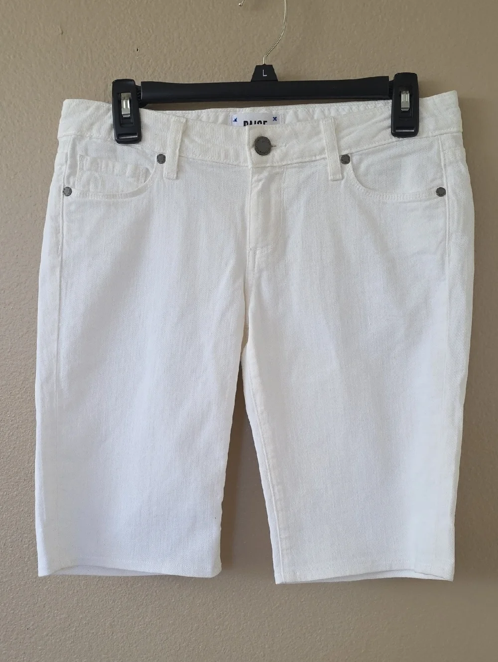 PAIGE Womens Optic White Denim Bermuda Shorts - Size 26